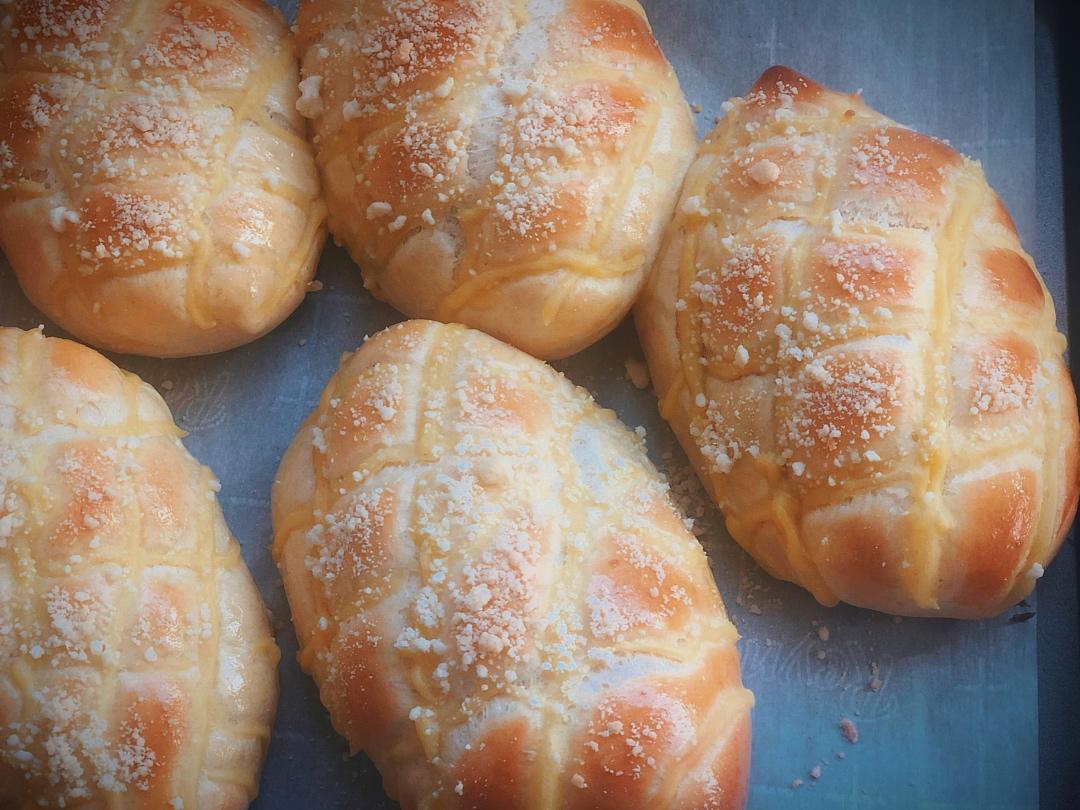 网纹果酱小面包