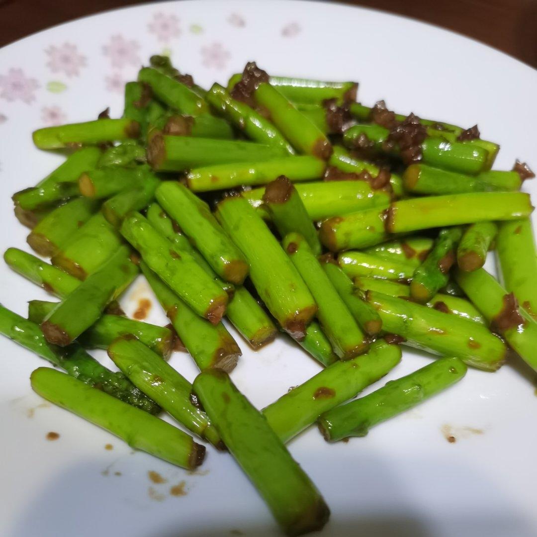 蒜香芦笋