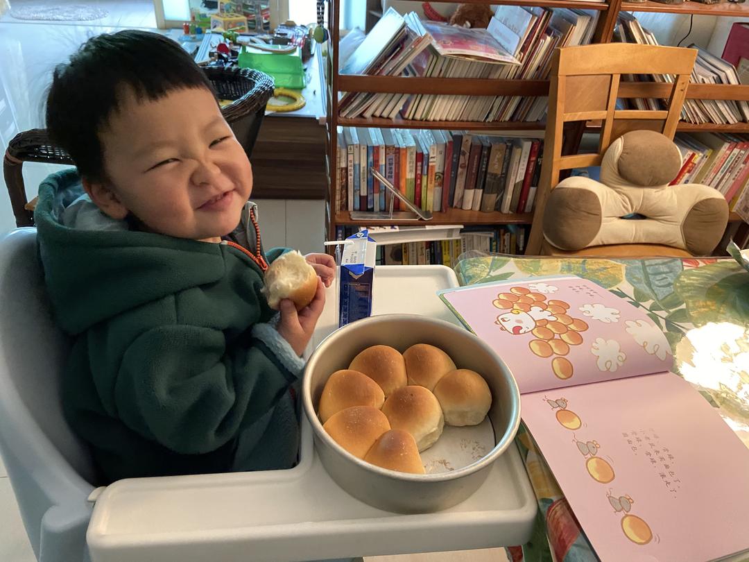 纯奶手撕吐司的做法 步骤1
