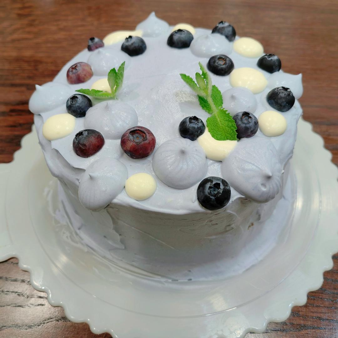 蝶豆花香缇奶油蛋糕
