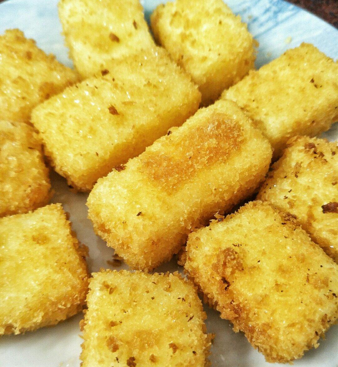 zxw钟雯雯做的【炸牛奶砖条】一道秘制小点心,好吃的停不下来