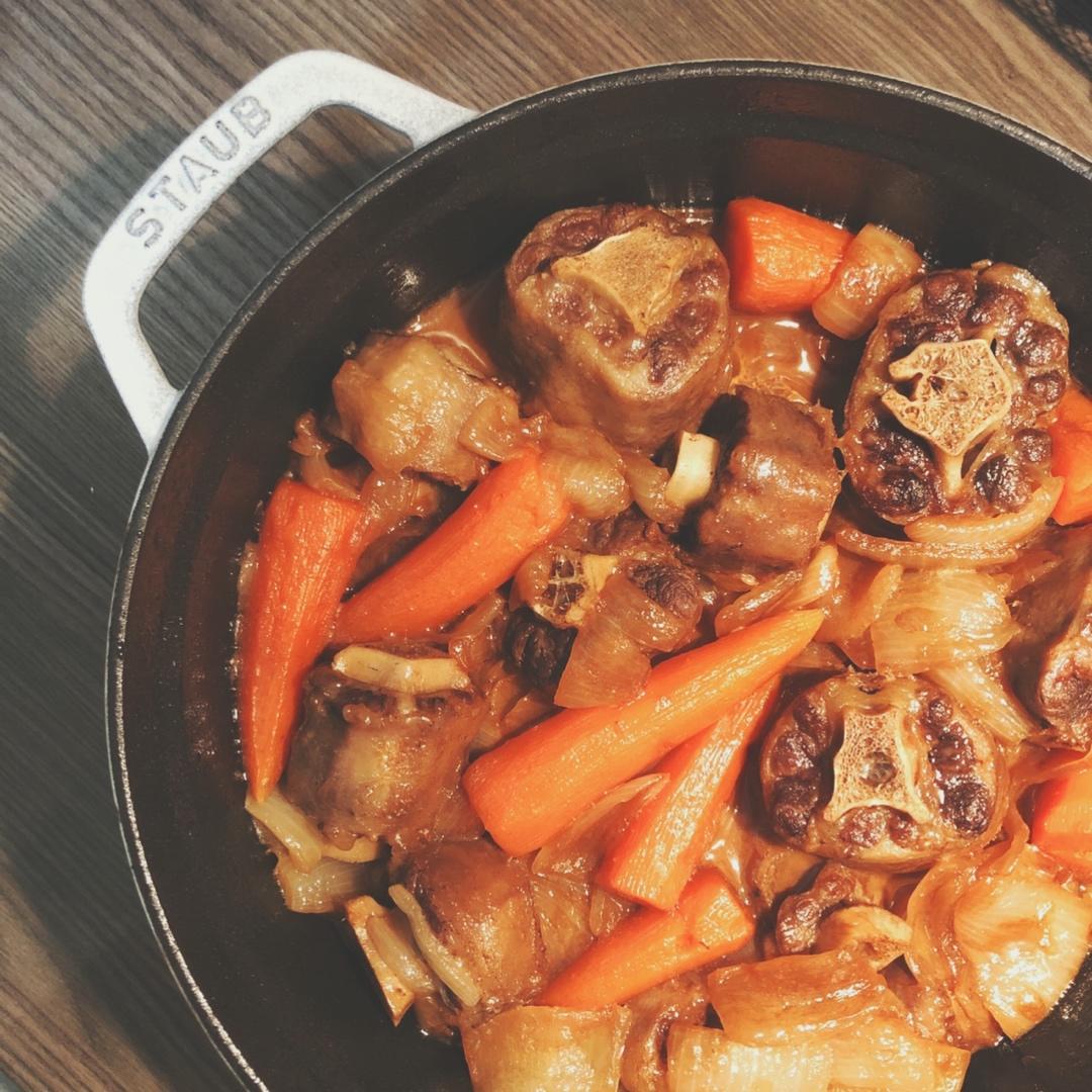 番茄牛尾汤--Staub珐琅铸铁锅