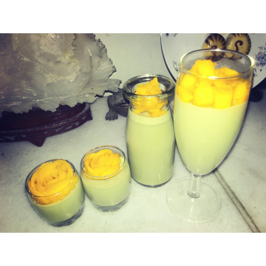 翡翠抹茶牛奶布丁