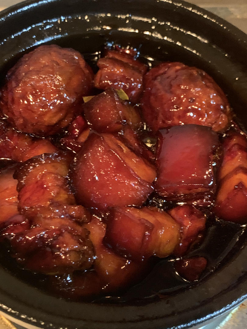 砂锅红烧肉