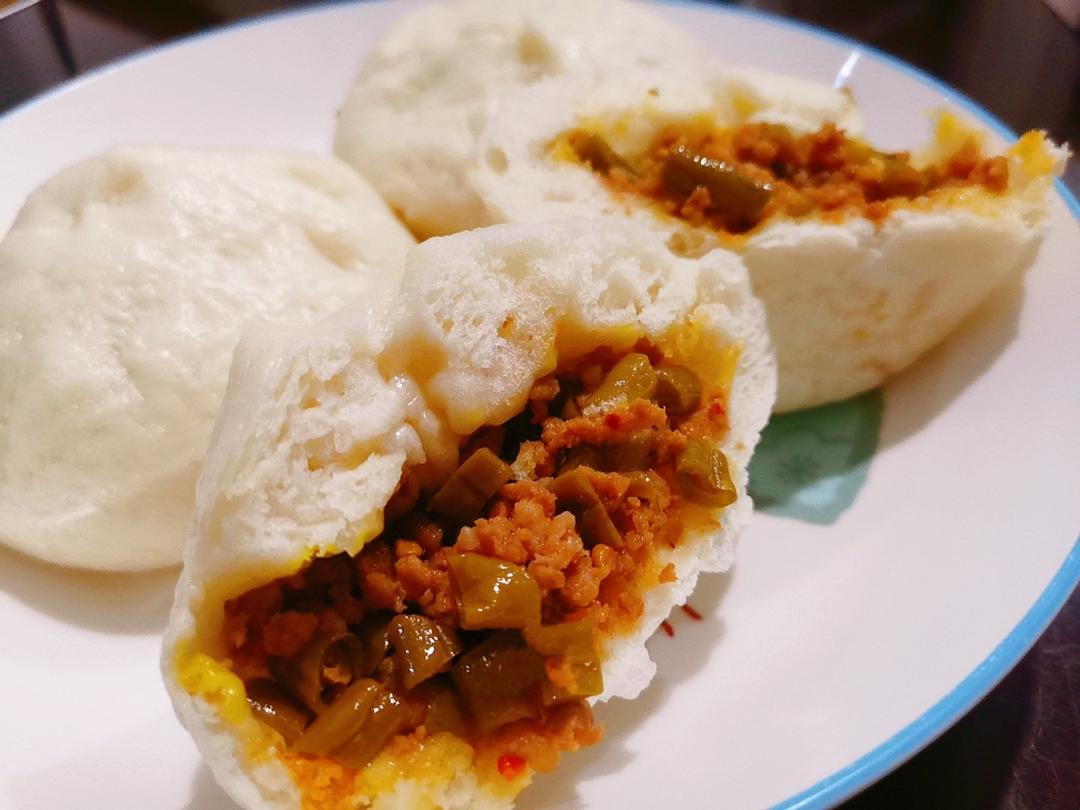 豆角菜包