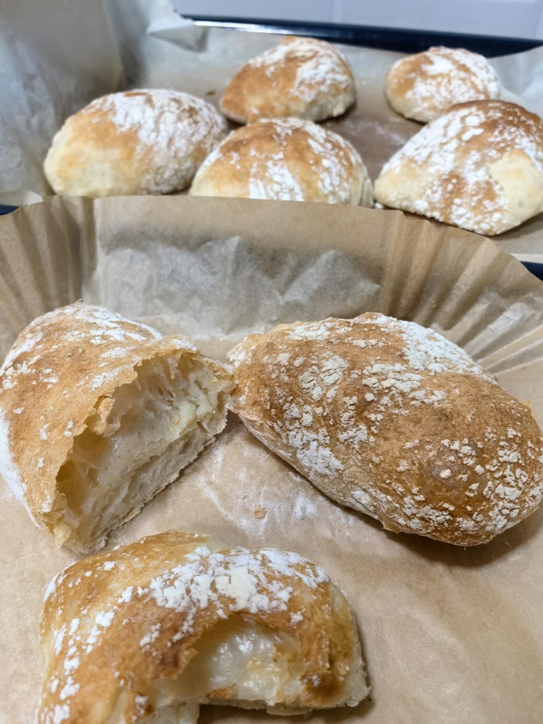 【ciabatta】家庭版恰巴塔，软乎乎的拖鞋面包