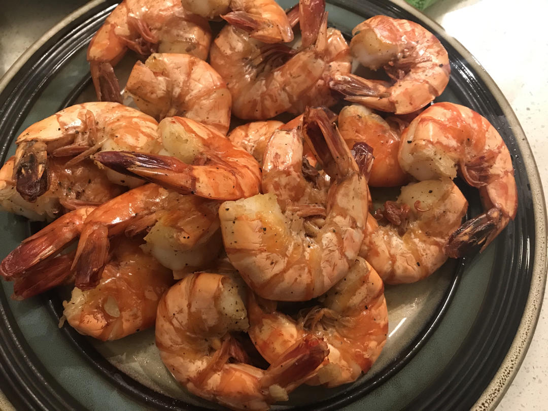 蒜香椒盐黑虎虾