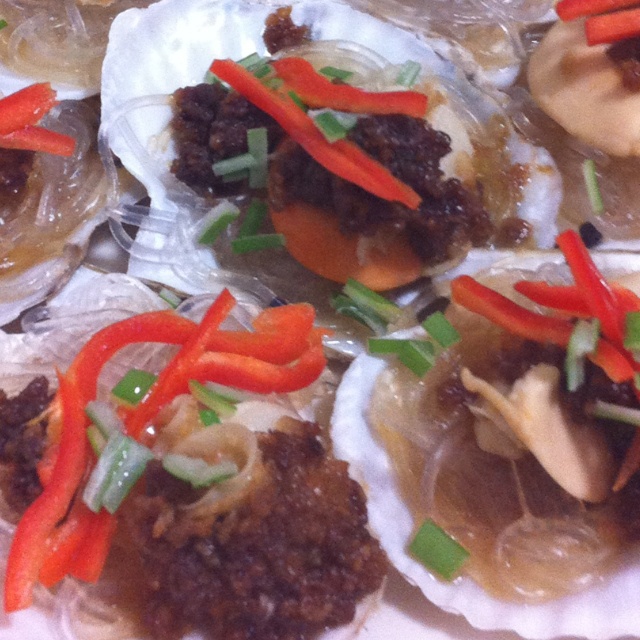 蒜蓉粉丝蒸扇贝