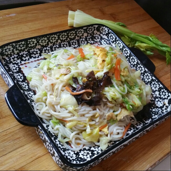 菇香小炒米线