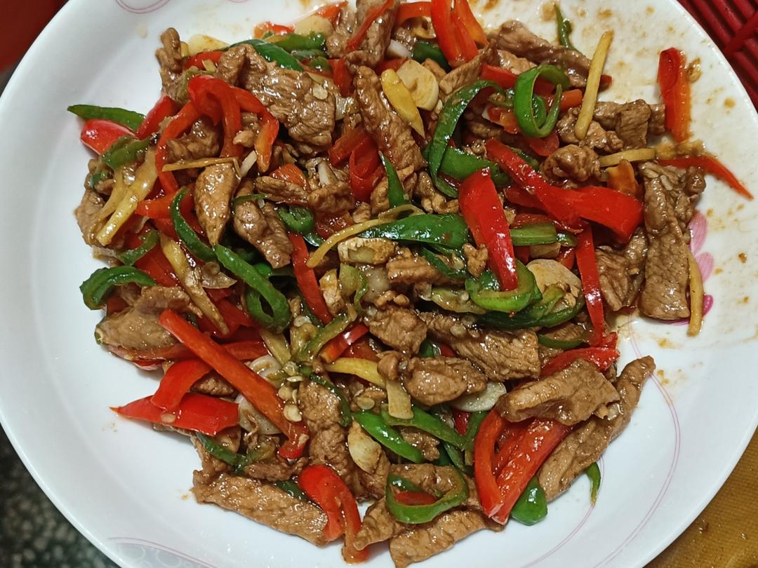 青椒肉丝（超简单的家常菜）