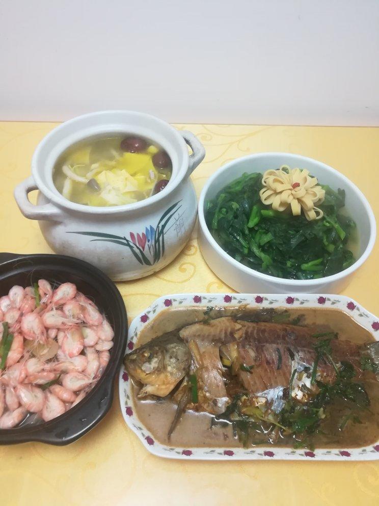 鲜掉眉毛的菌菇豆腐汤