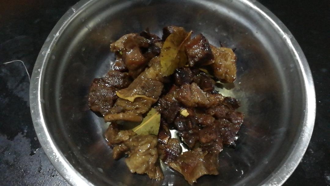 红烧牛肋排