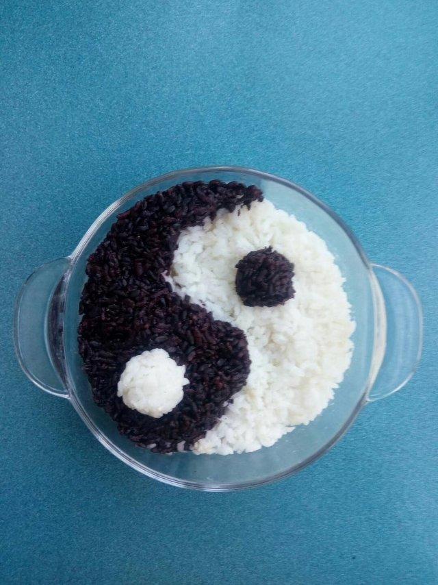 软糯甜香黑米饭