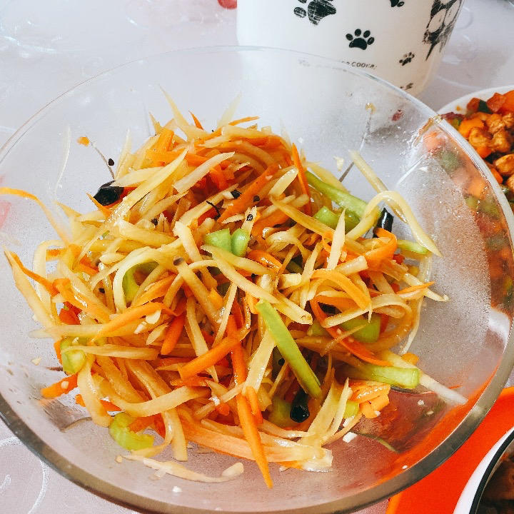 凉拌土豆丝，爽口开胃