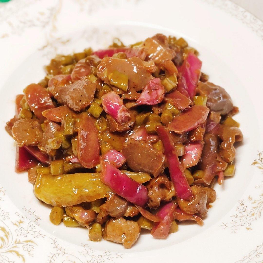 酸豆角炒鸡胗