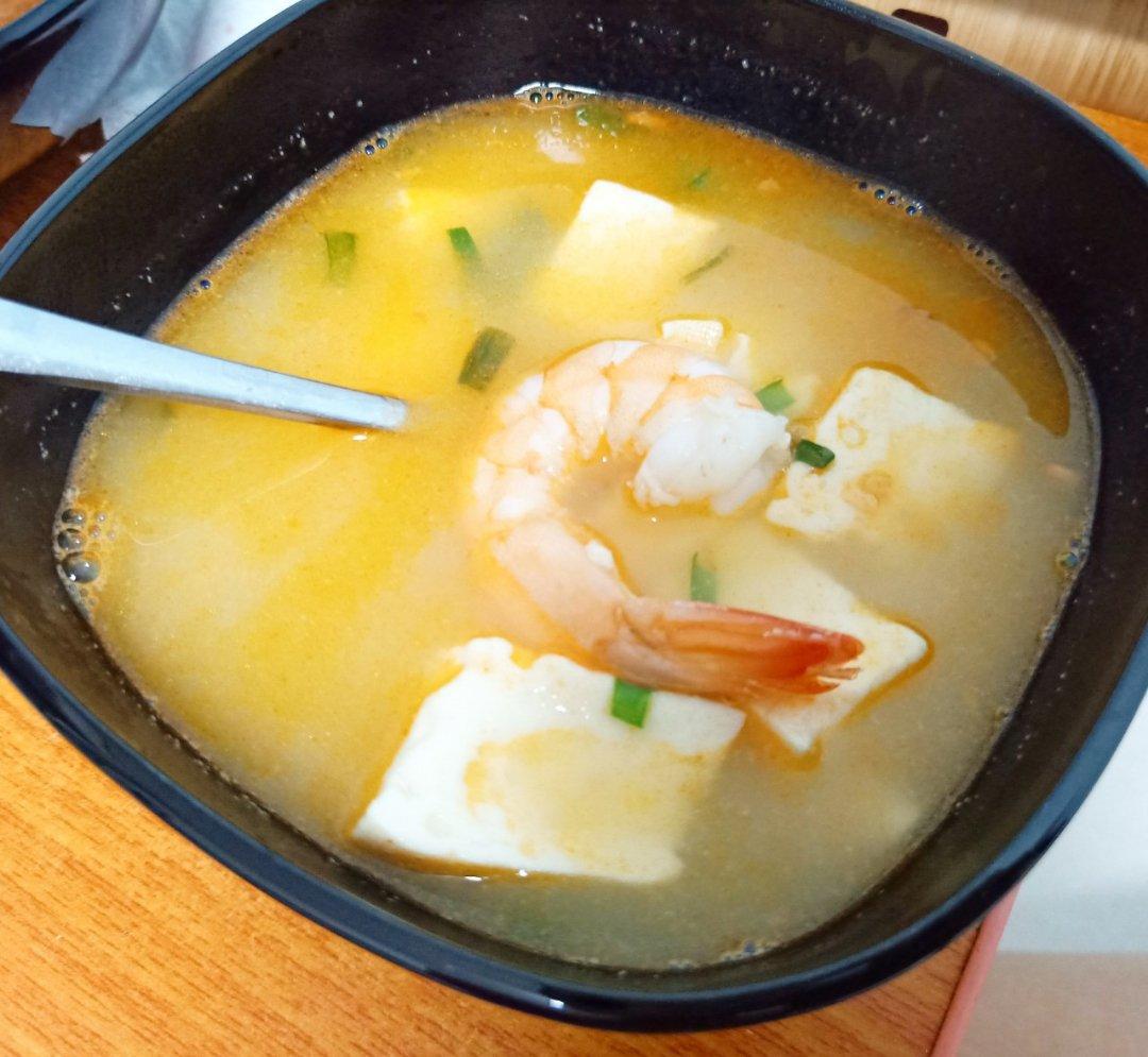 鲜虾豆腐汤