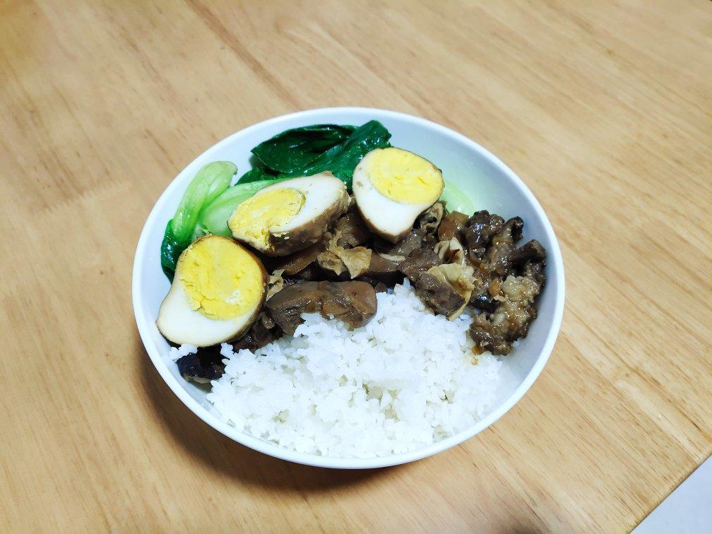 日食记の电饭煲卤肉饭