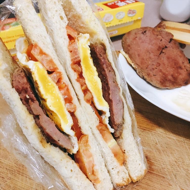 每日工作午餐