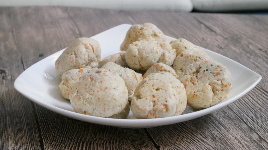 香菇胡萝卜鸡胸肉丸