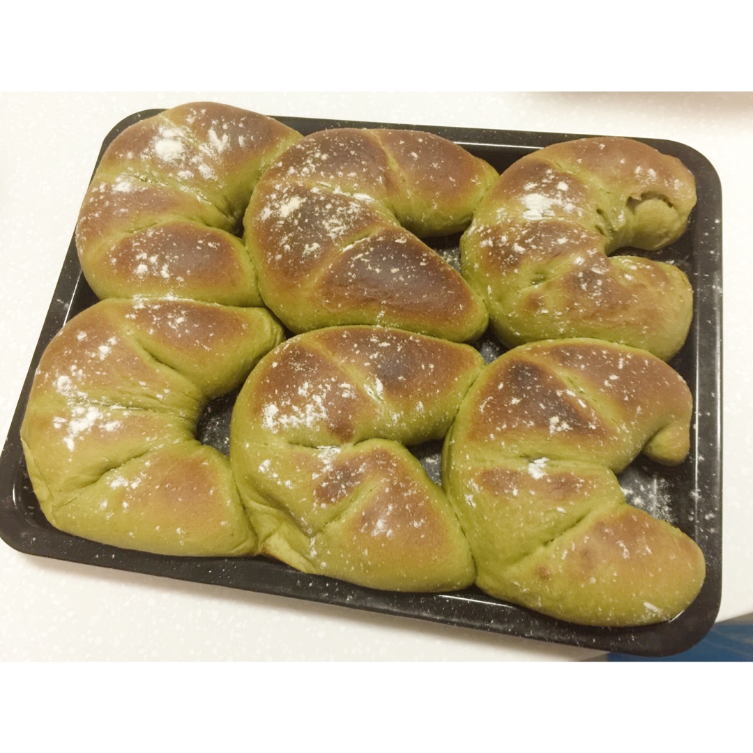 抹茶麻薯红豆软欧包