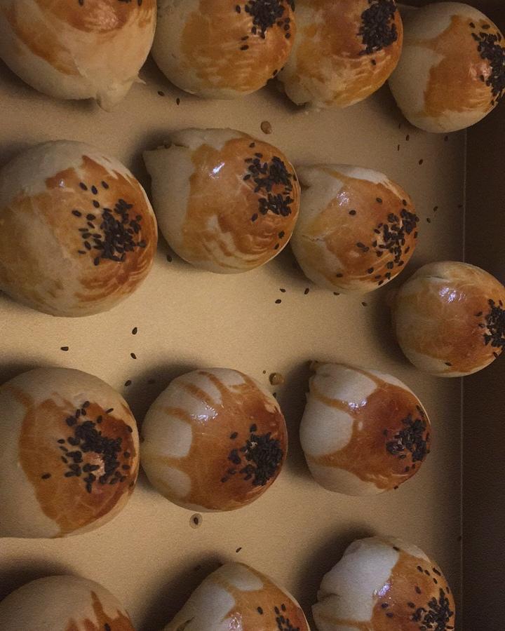 酥到掉渣的蛋黄酥