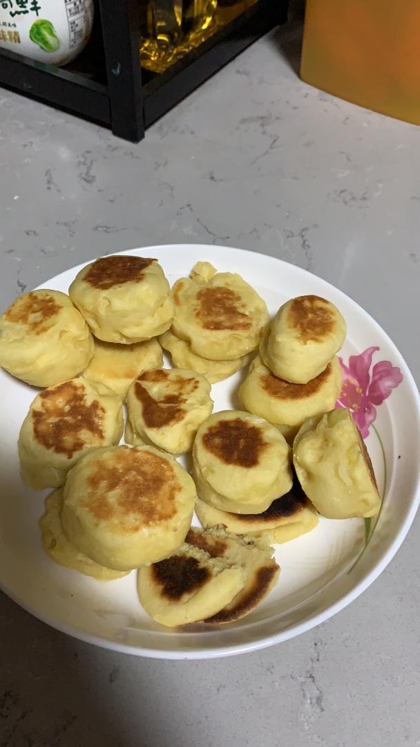 平底锅烙出来的·养胃山药饼·小面包
