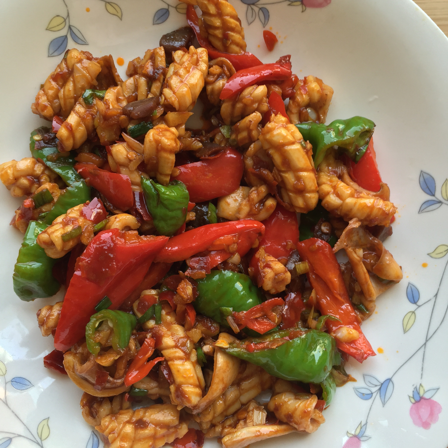 偏要是美女做的香辣鱿鱼卷