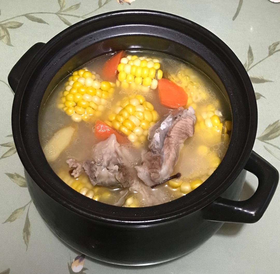 wyjjyl做的排骨玉米汤