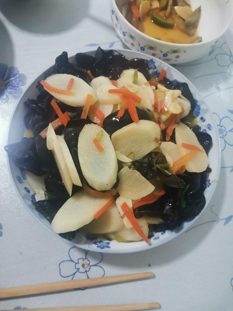木耳炒山药