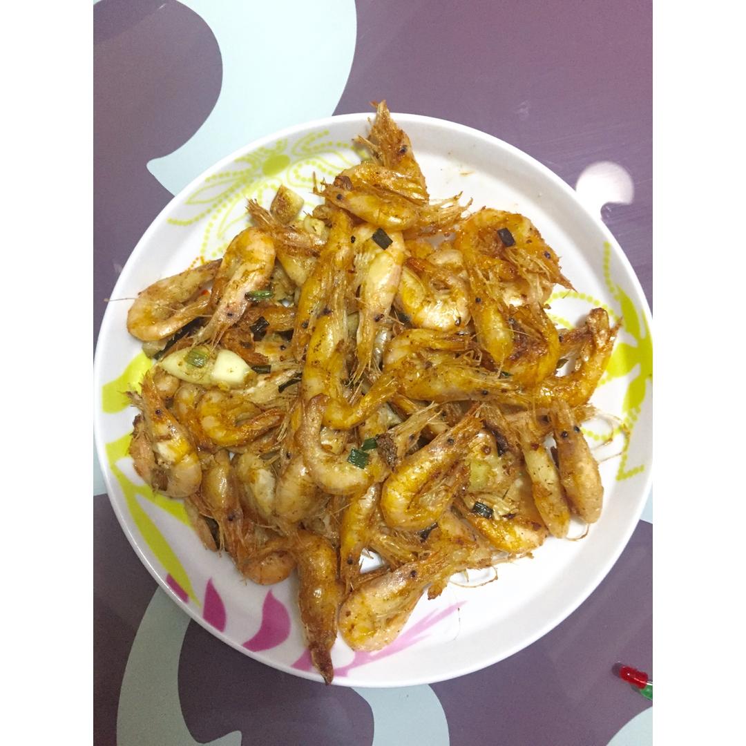 堂妈教你油煎小白虾