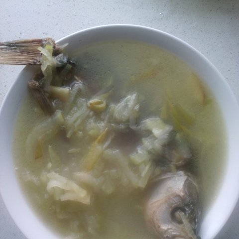 女人汤-鲫鱼萝卜丝汤