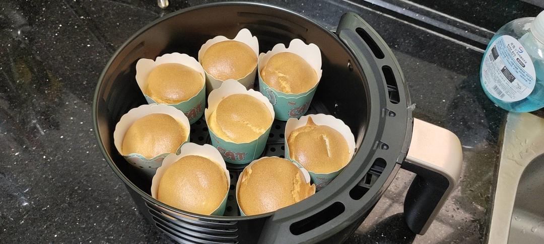 空气炸锅做纸杯蛋糕