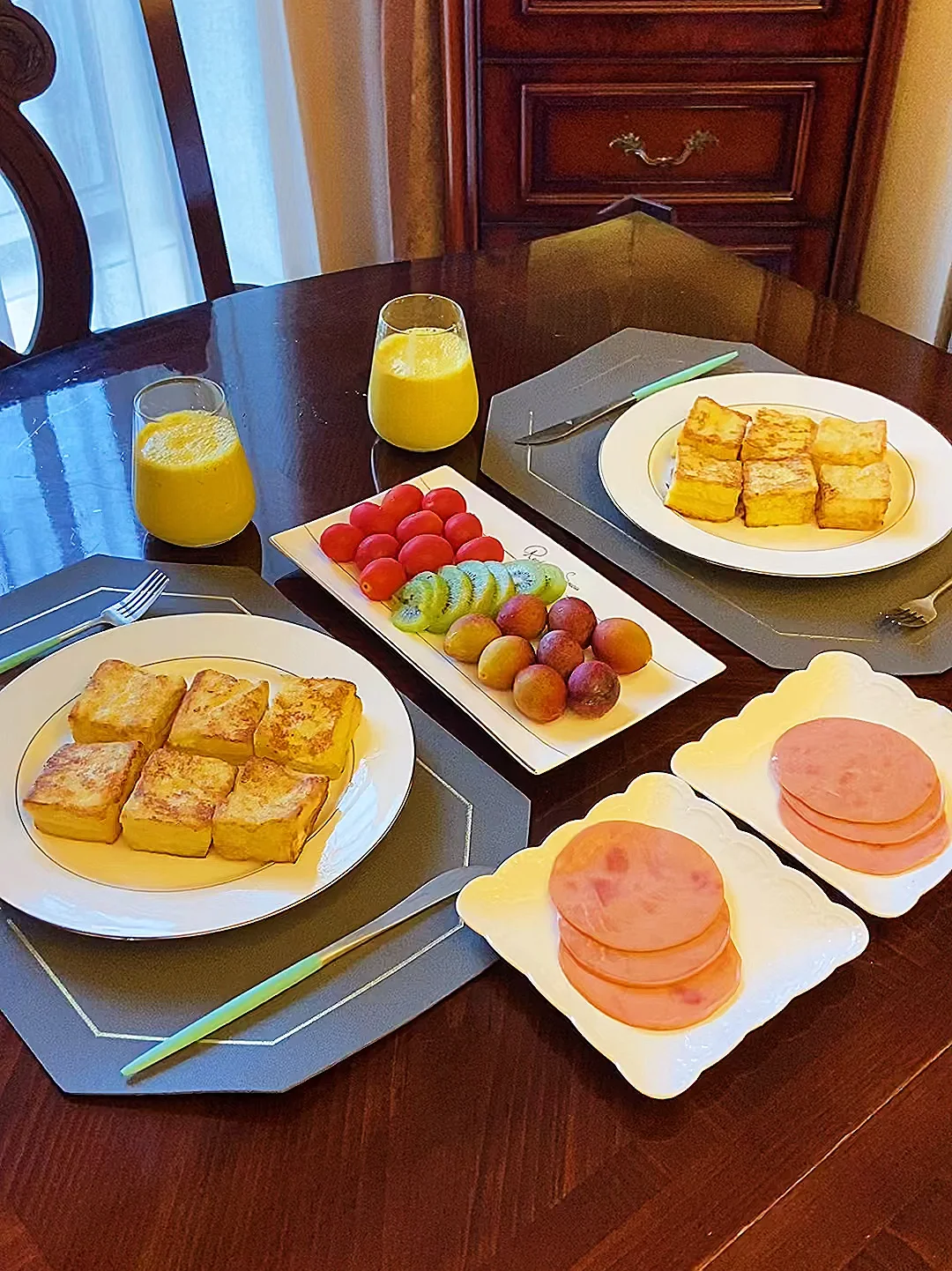 Vlog早餐有蓝莓也有火腿的西多士加南瓜奶昔