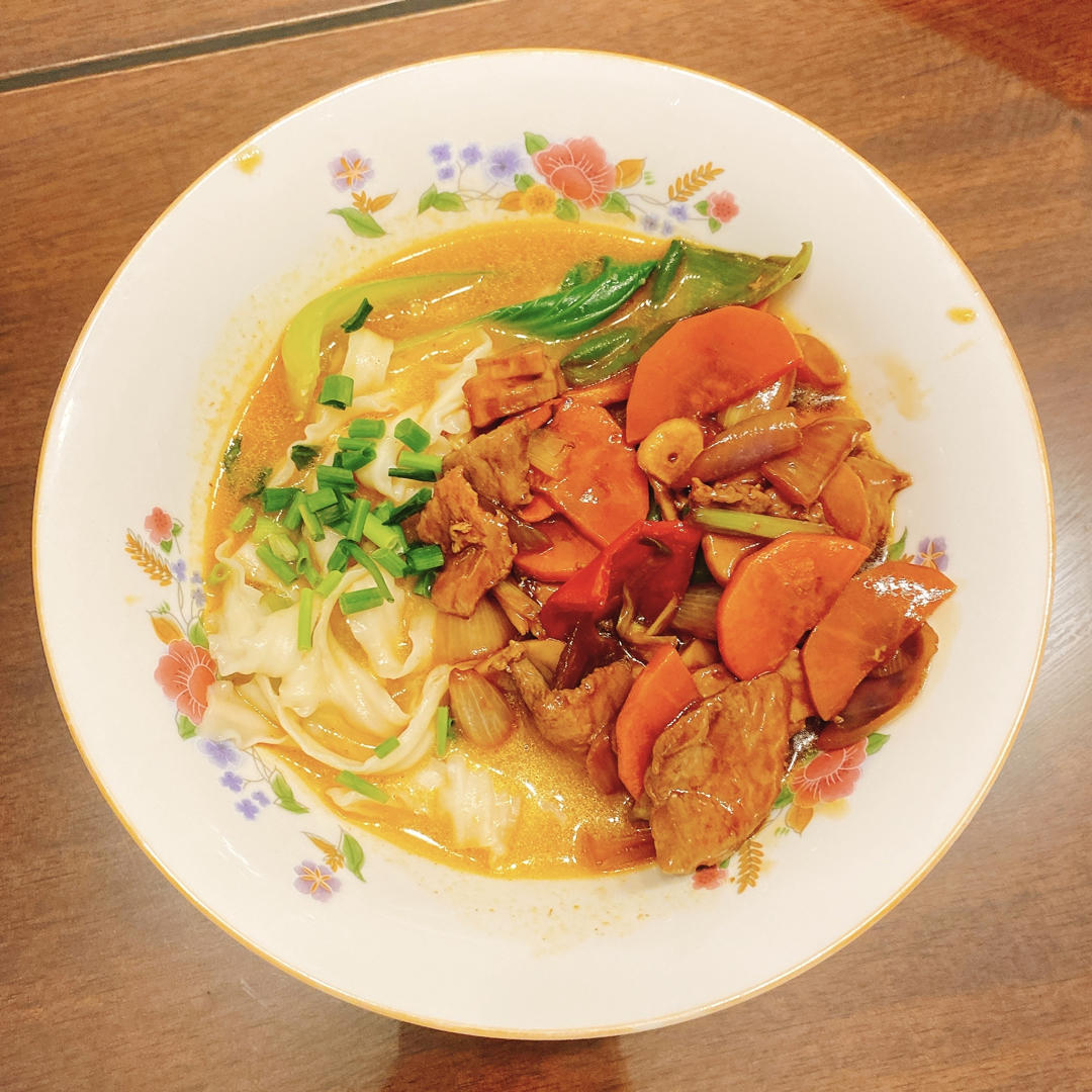 做一碗让你内牛满面的手擀牛肉面（附红焖牛肉的做法）