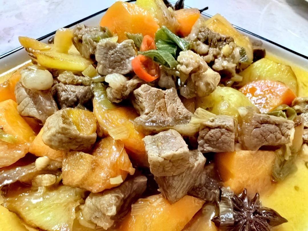 沙沙土豆胡萝卜炖牛肉