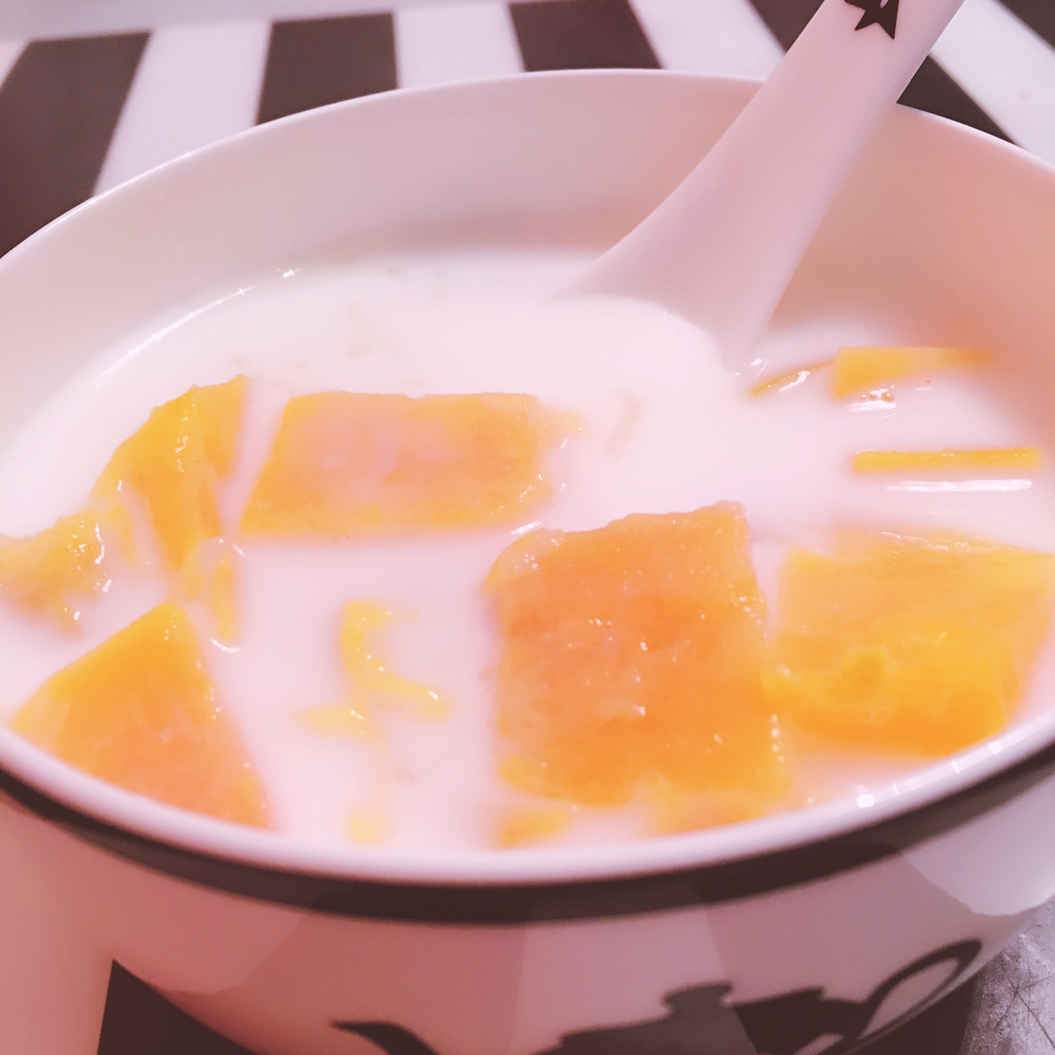 鲜奶炖木瓜