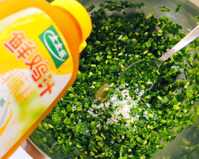 韭菜馅包子                                    太太乐鲜鸡汁快手菜的做法