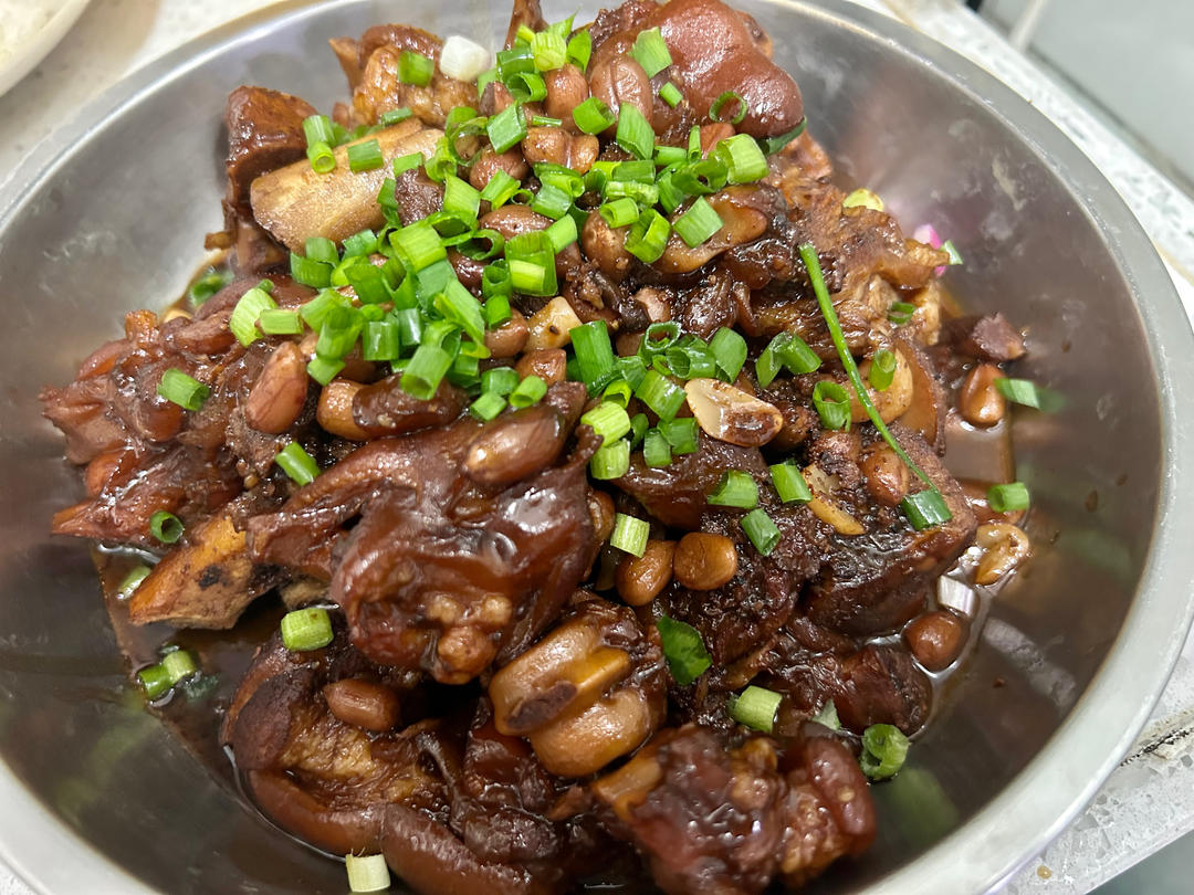 红烧猪蹄，酱香味，超级过嘴瘾的卤猪蹄