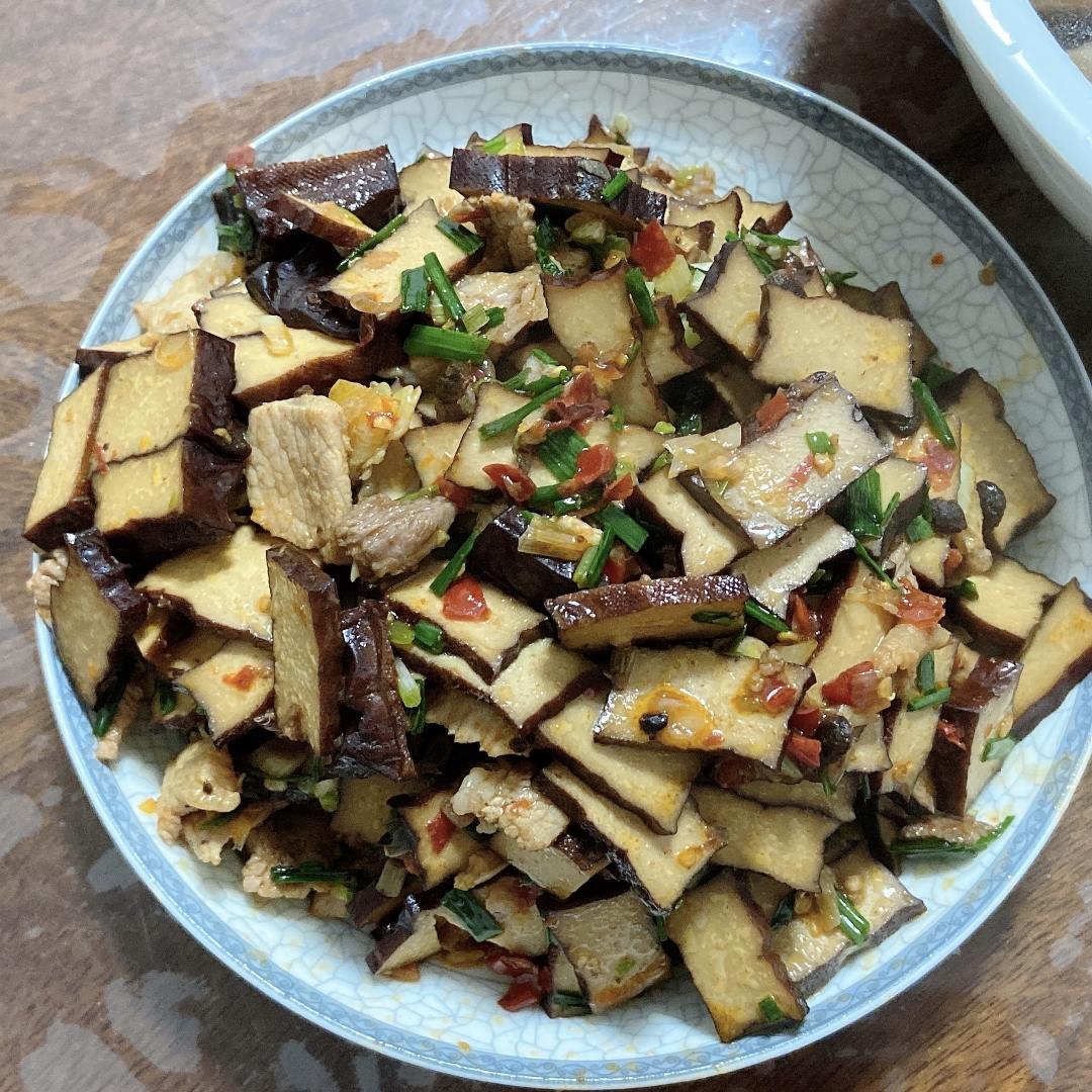 正宗武冈卤豆腐炒肉的做法