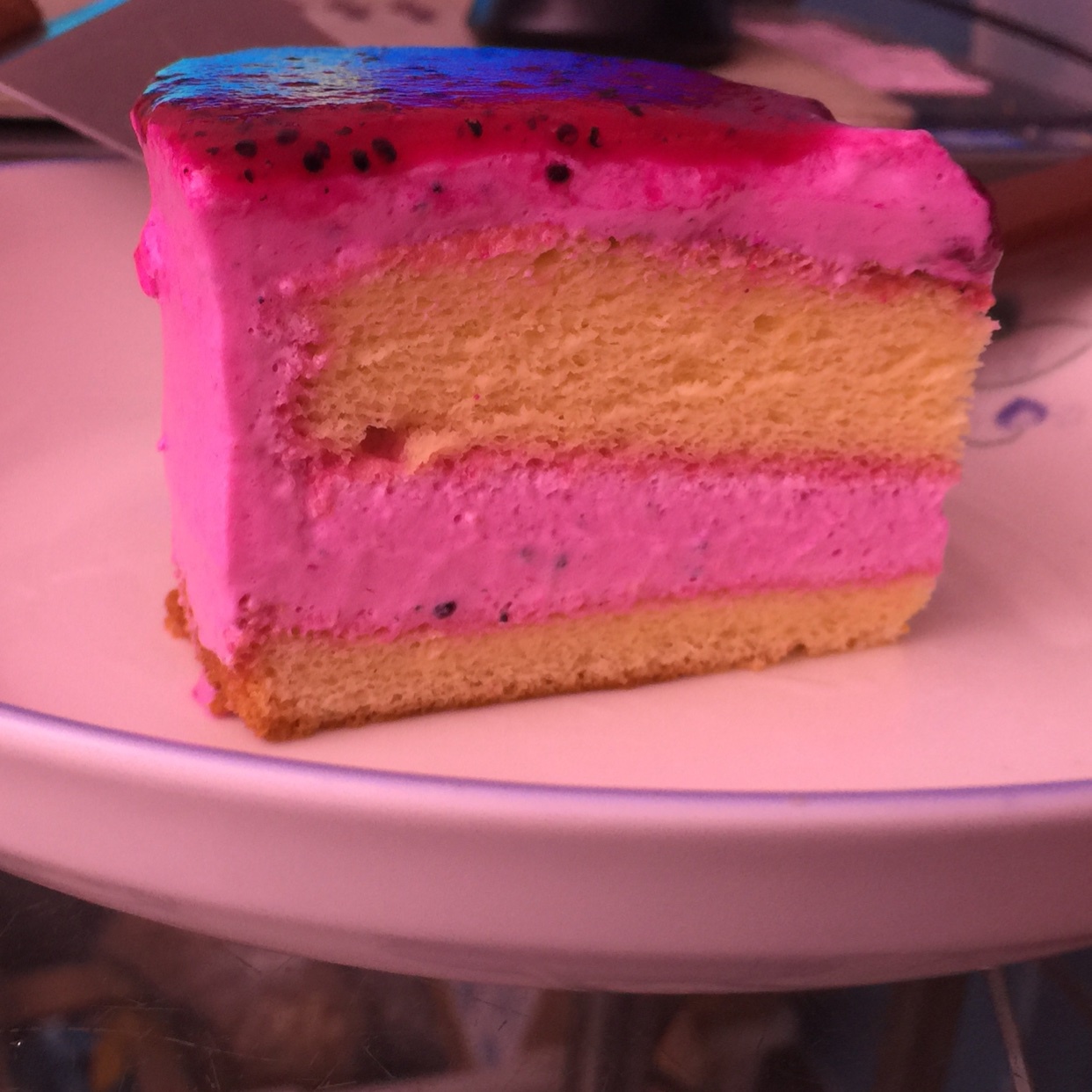 火龙果慕斯蛋糕