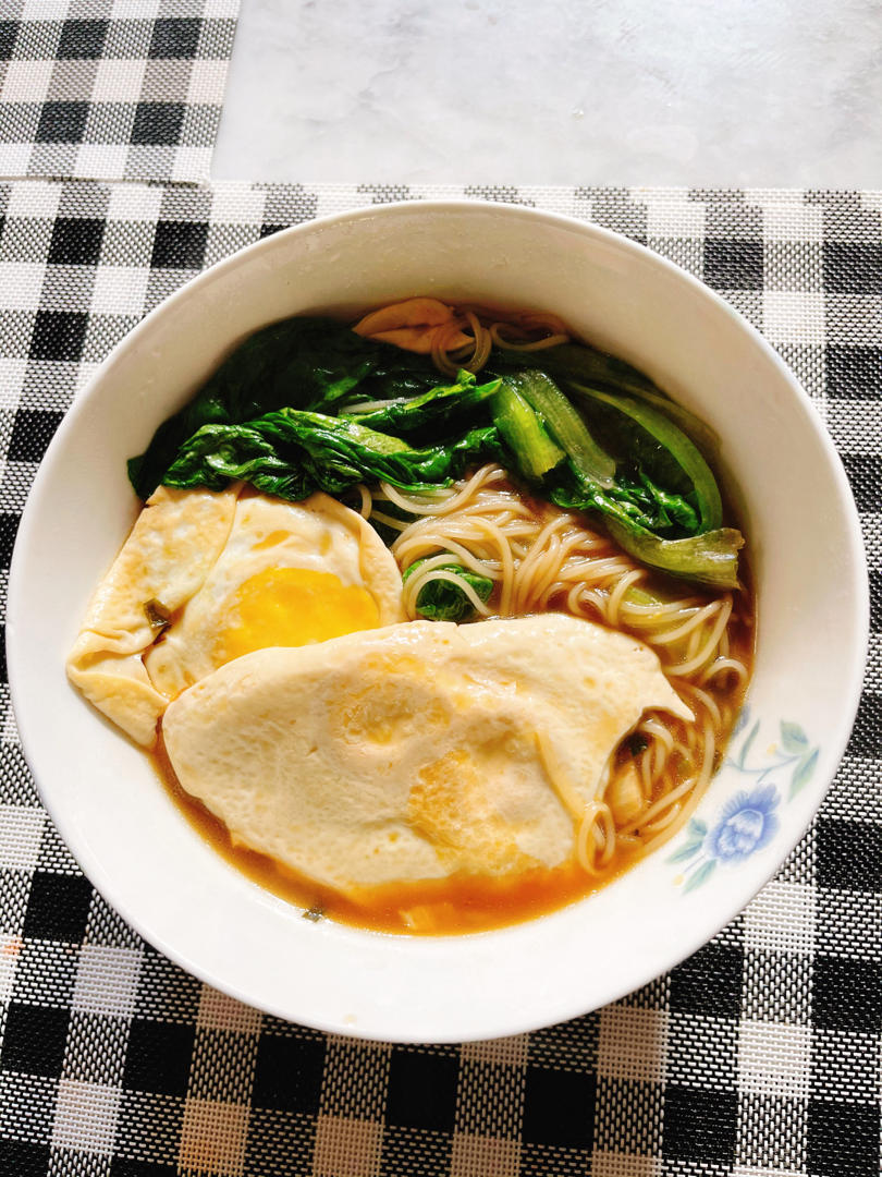 香到舔盘子🉐️荷包蛋焖面🍜超满足❗️