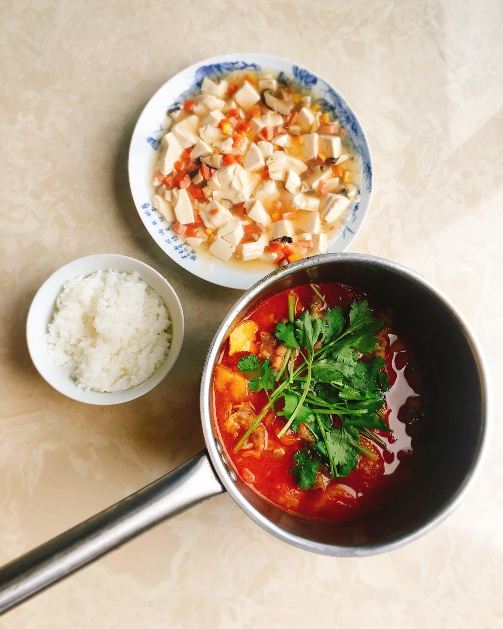 番茄土豆肥牛锅