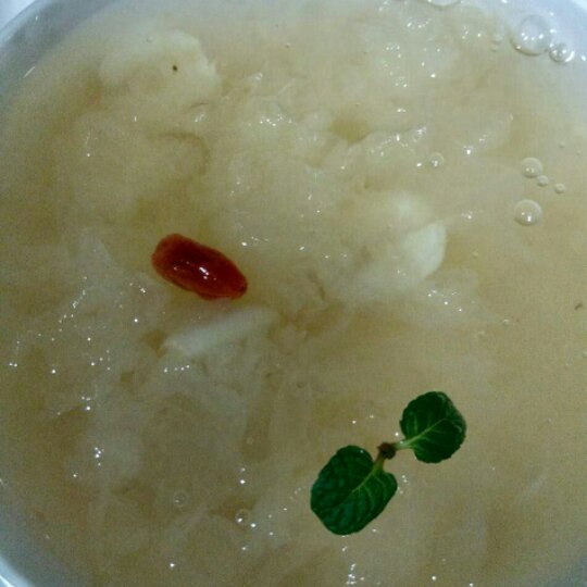 红枣银耳莲子羹