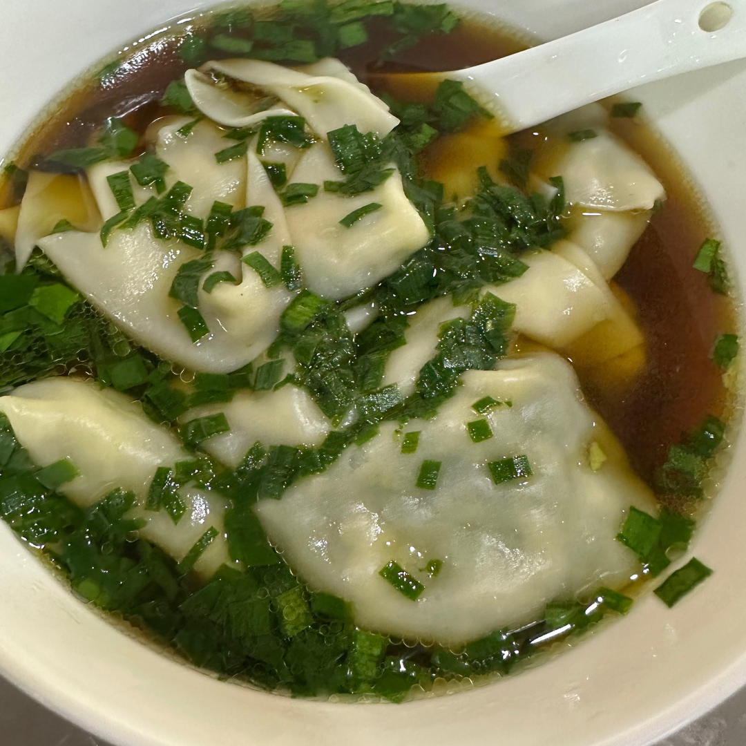 韭菜大馄饨的做法