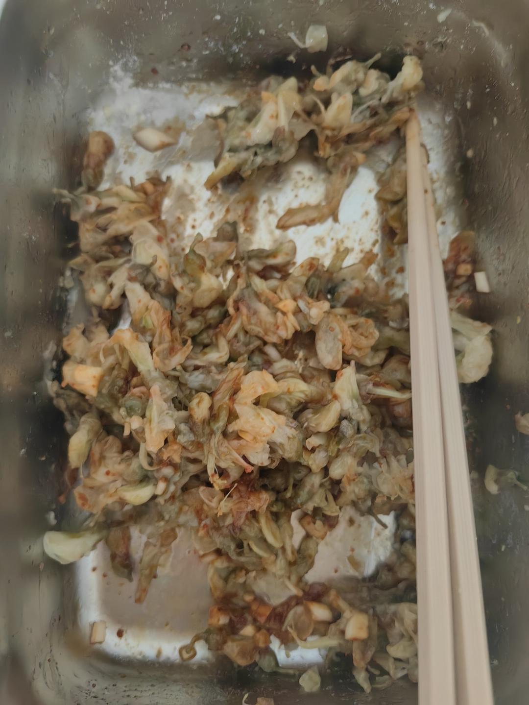 槐花麦饭