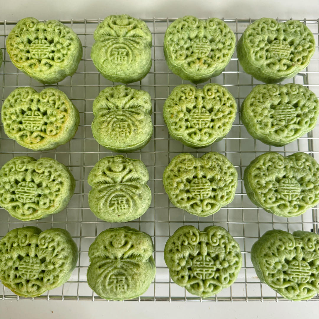 今年爆火的开心果脆皮月饼｜开心果霸霸月饼