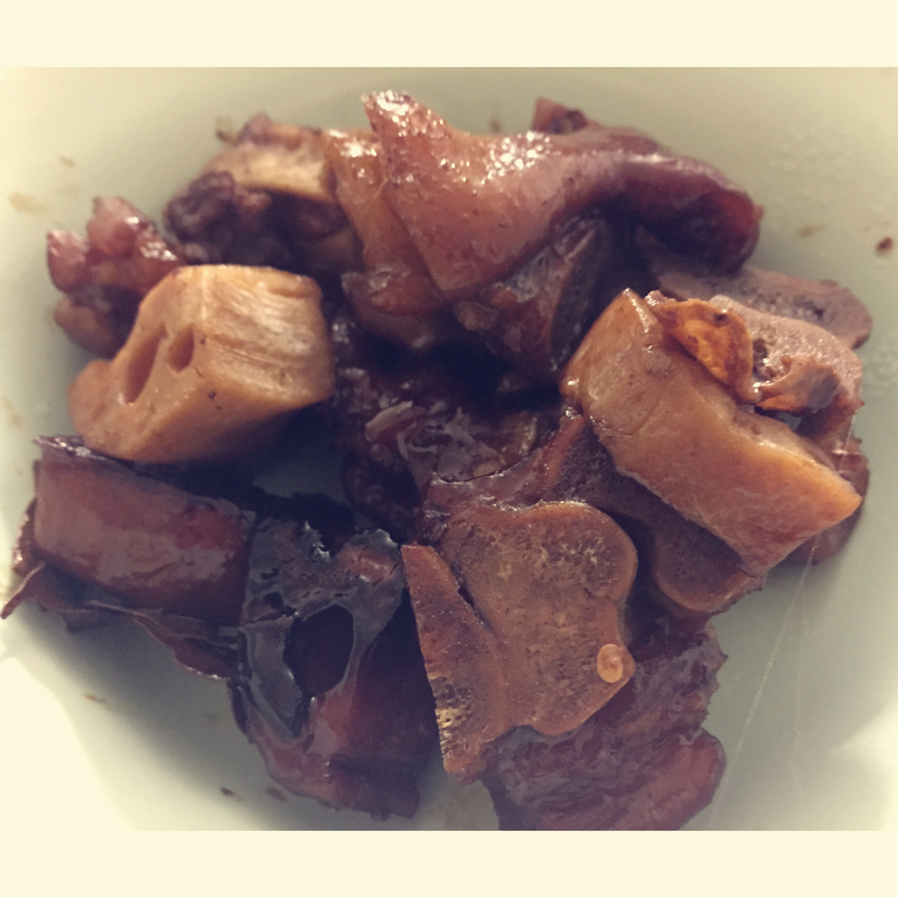 美味的家常菜：红烧猪蹄