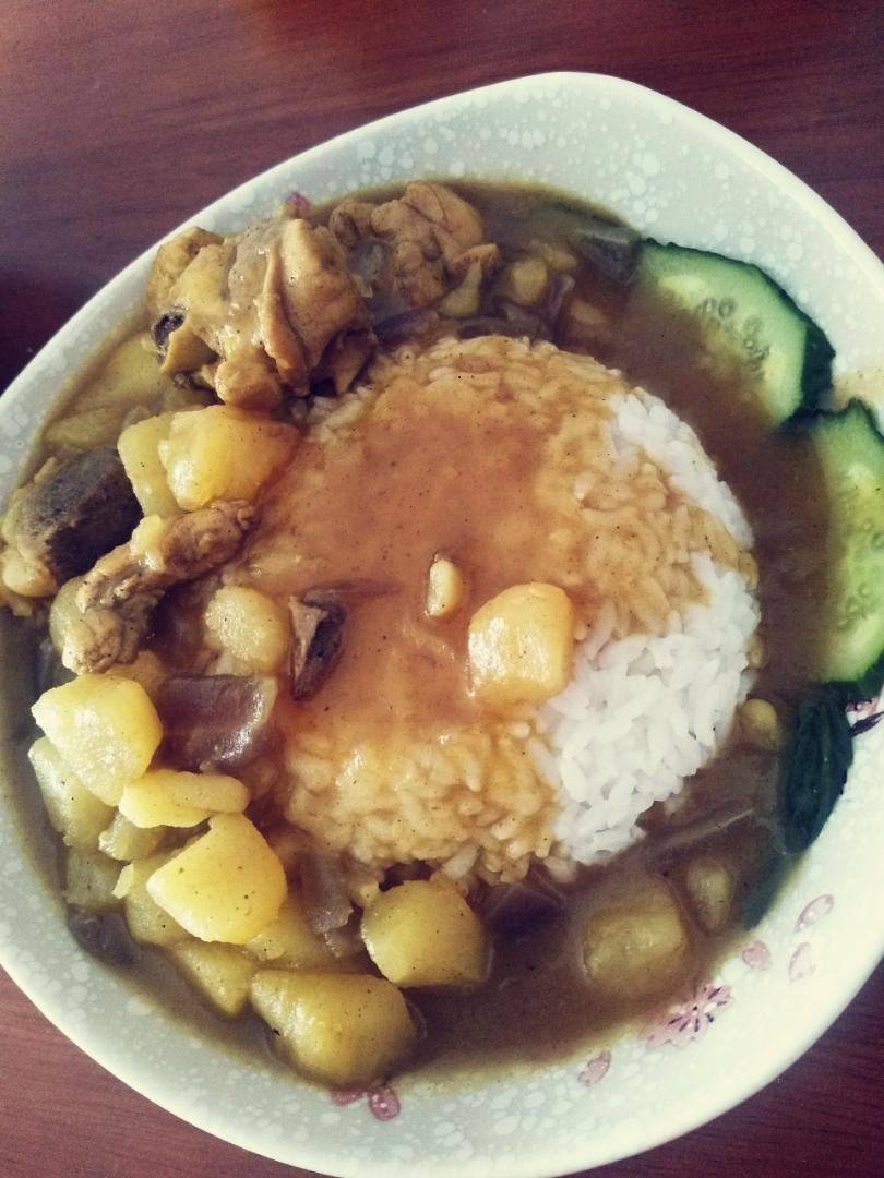 咖喱鸡肉饭