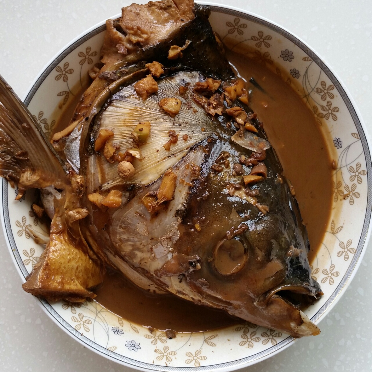 红烧鱼头