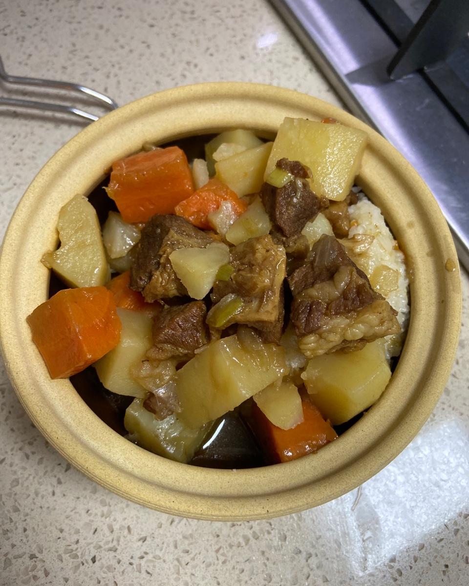 胡萝卜土豆烧牛腩